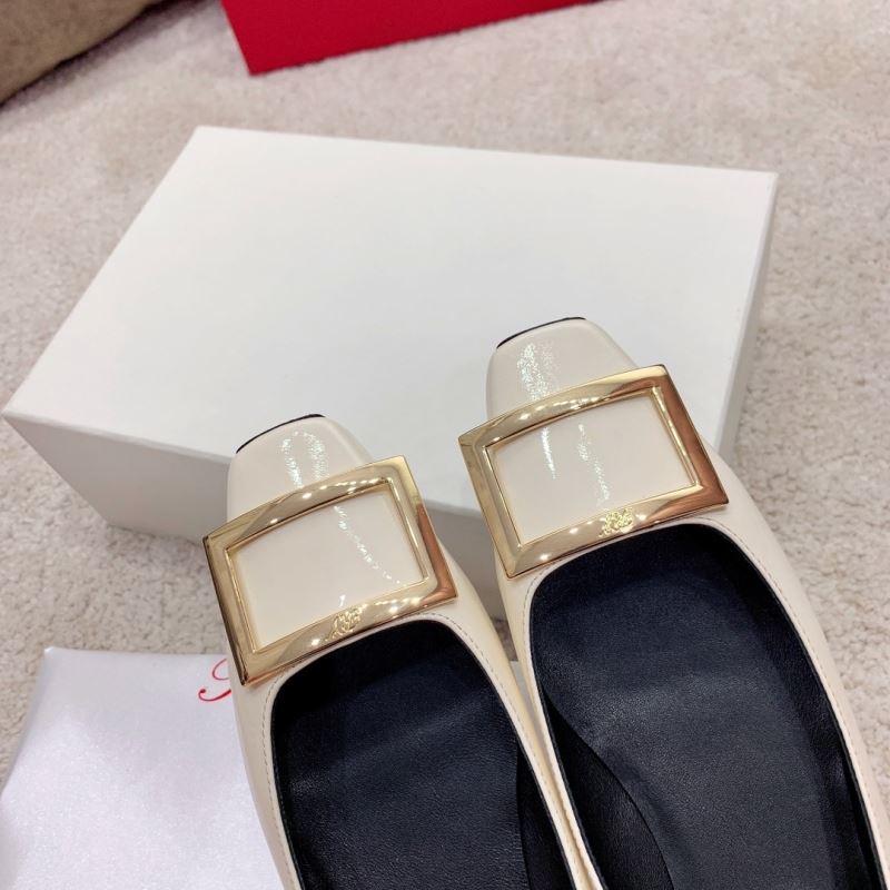 Roger Vivier flat shoes